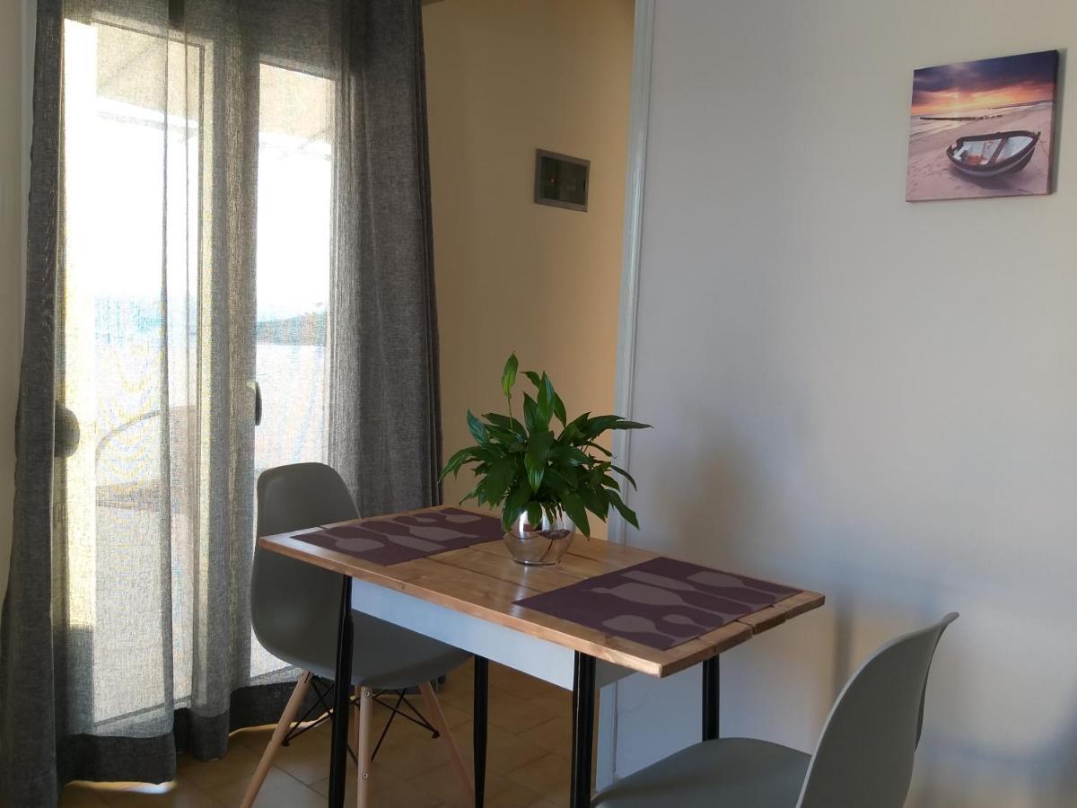 Meltemi Apartment Posidhonia  Ngoại thất bức ảnh