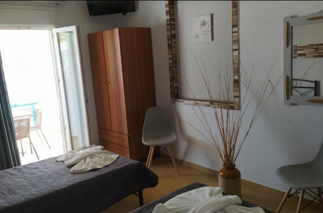 Meltemi Apartment Posidhonia  Ngoại thất bức ảnh